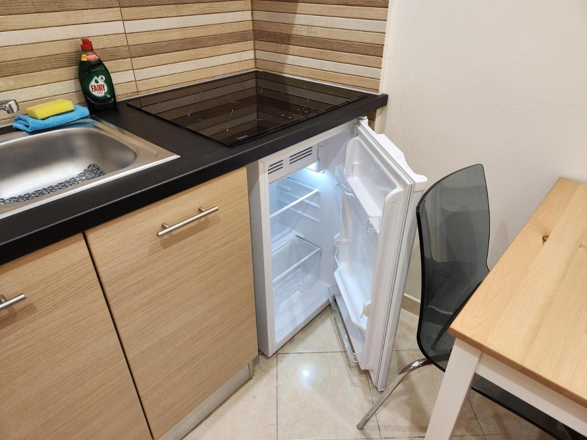 Menelaou Cozy Apartment Vipgreece Атина Екстериор снимка